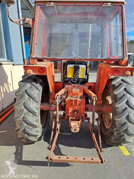 Tracteur agricole Renault 88