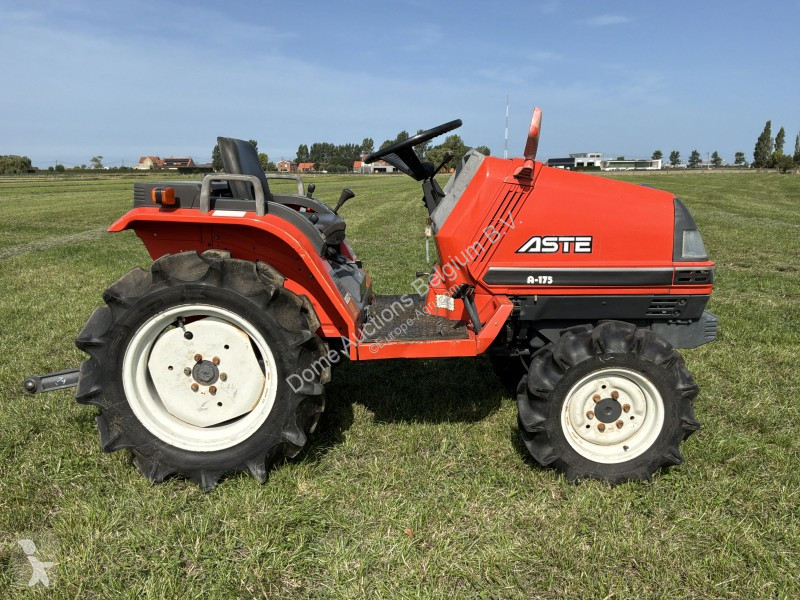Tracteur agricole Kubota Aste A175