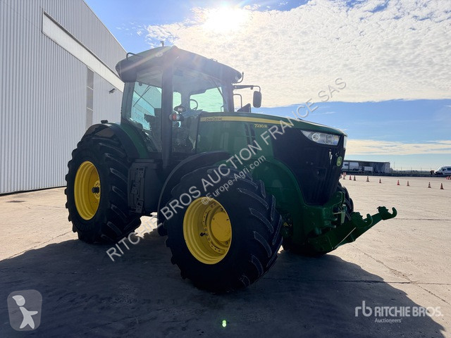 Zemědělský traktor John Deere 7230R