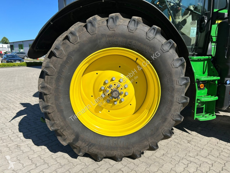 Zemědělský traktor John Deere 6R 185...