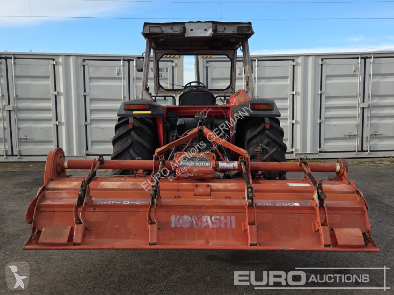 Zemědělský traktor Massey Ferguson 3060