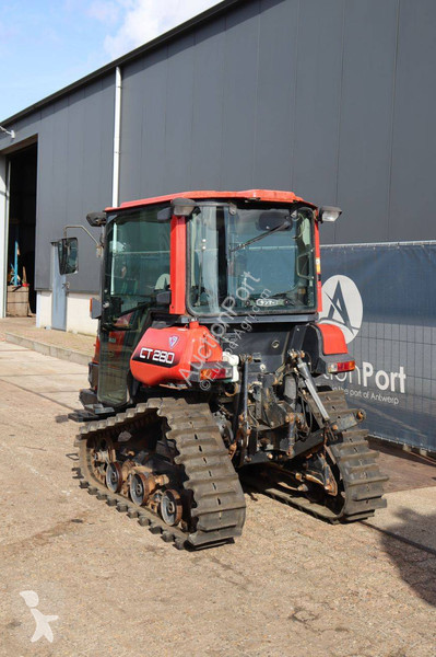 Zemědělský traktor Yanmar CT280