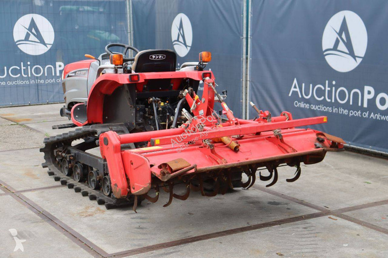 Zemědělský traktor Yanmar CT118