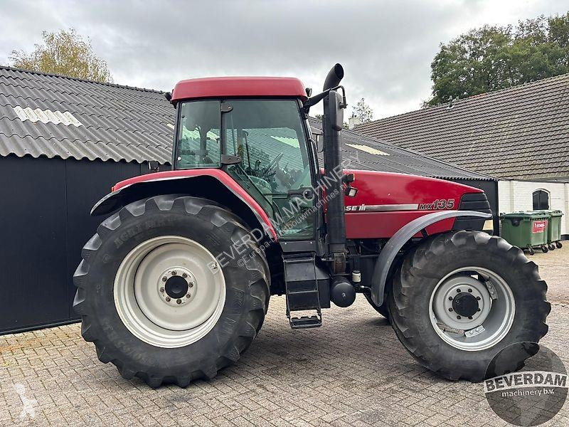 Zemědělský traktor Case Maxxum MX 135