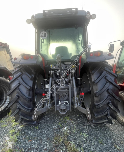 Tractor Massey Ferguson  5711 Dyna-4