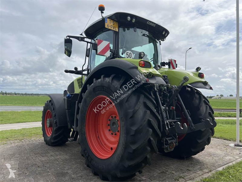 Tractor agrícola Claas Axion 830