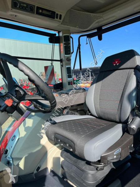 Tractor Massey Ferguson  MF 8740 S-Dyna-VT...
