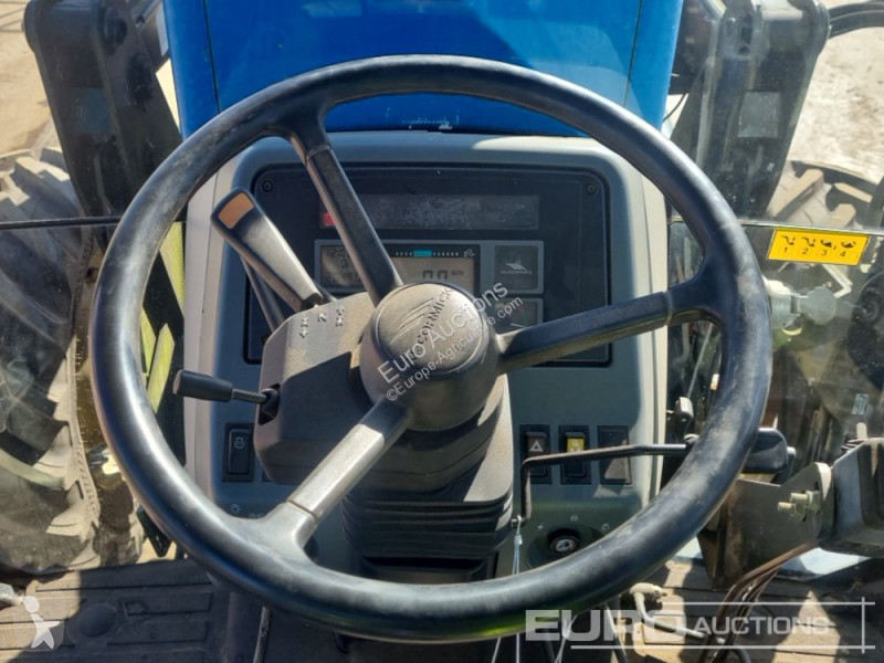 Tractor  CX85