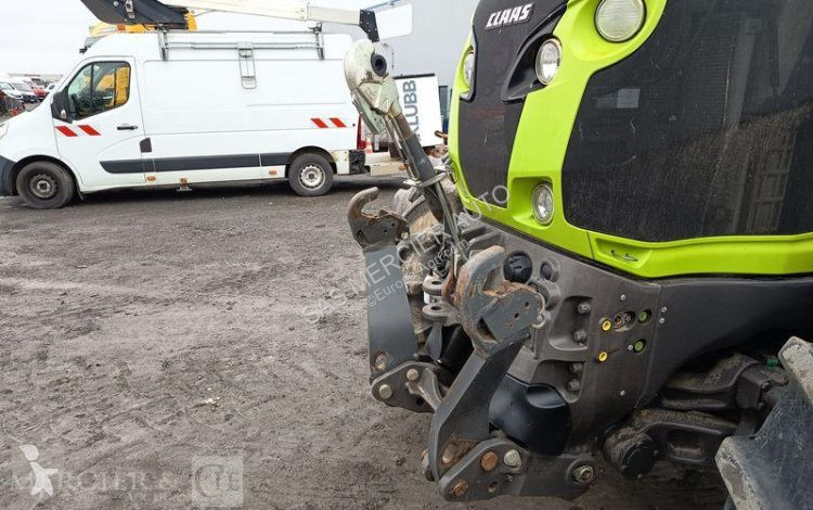 Lantbrukstraktor Claas