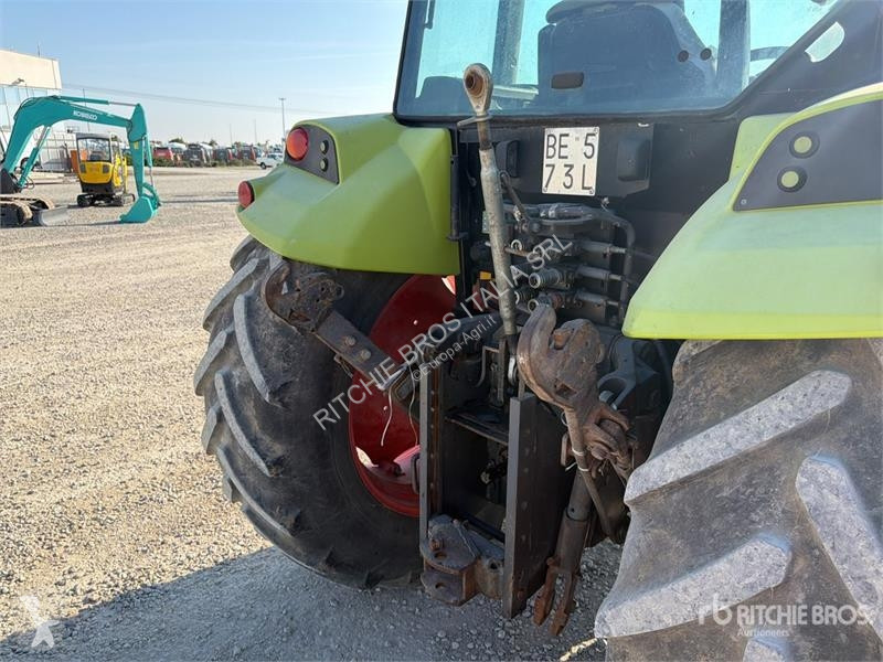 Tractor Claas Axos 340