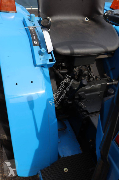 Tractor agrícola Mitsubishi MT1601D
