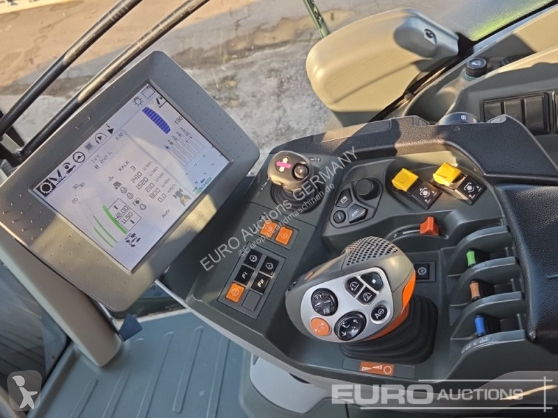 Tracteur agricole Claas Axion 830 CMATIC