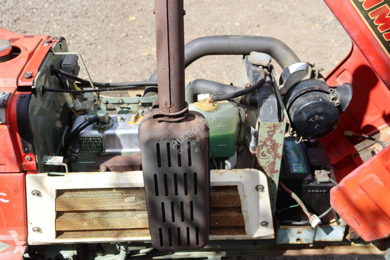 Tractor Yanmar YM1610D