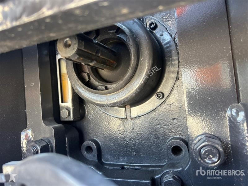 Tractor  X8.680 VT Drive