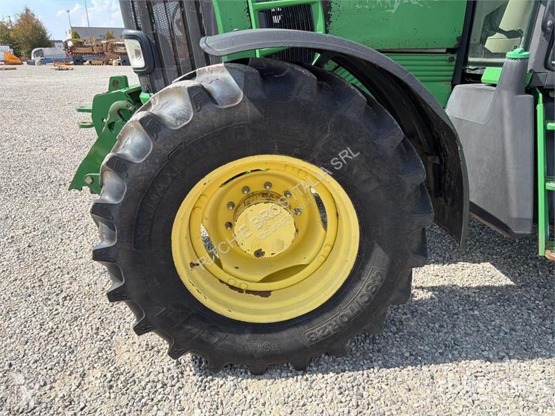 Tractor John Deere 6930 4WD Tractor