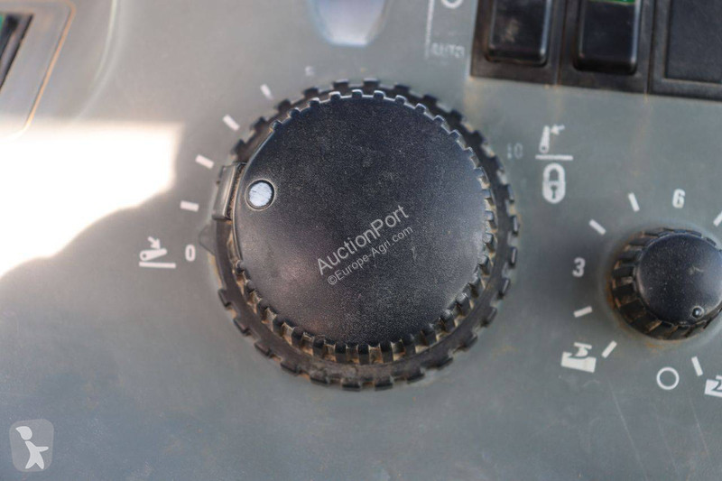 Zemědělský traktor Case IH MX135