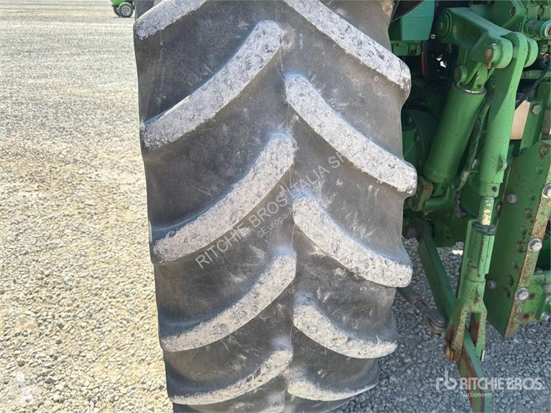 Tractor John Deere 6820