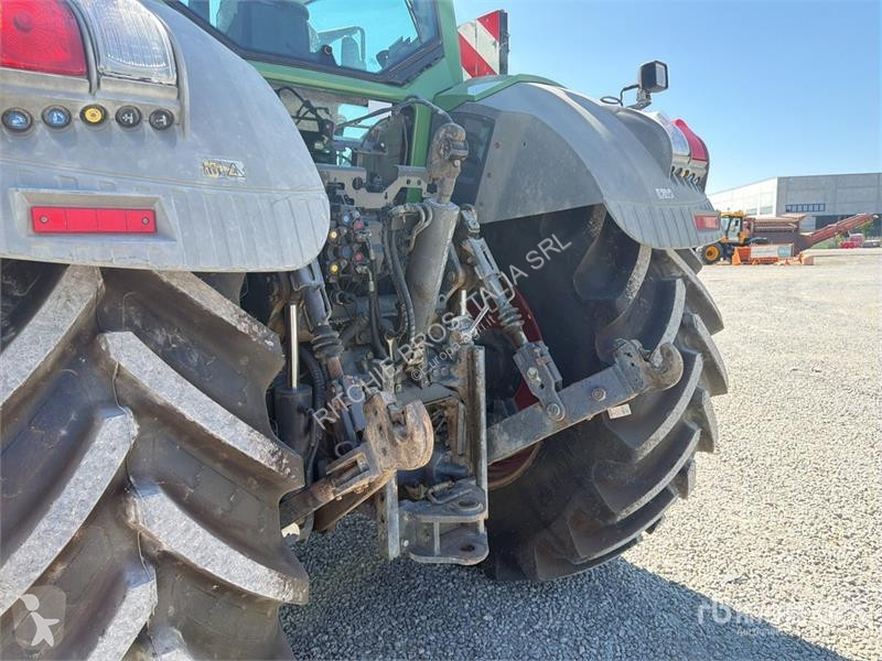 Сільськогосподарський трактор Fendt 828 Vario