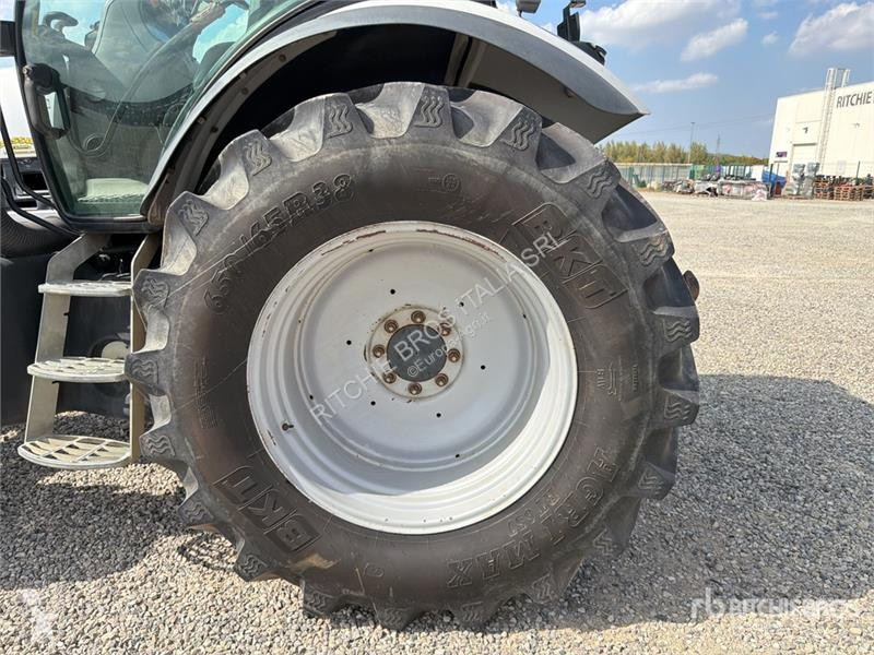 Tractor Lamborghini R6 150 4WD Tractor