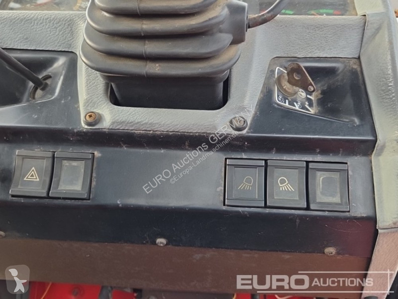 Zemědělský traktor Massey Ferguson 3060