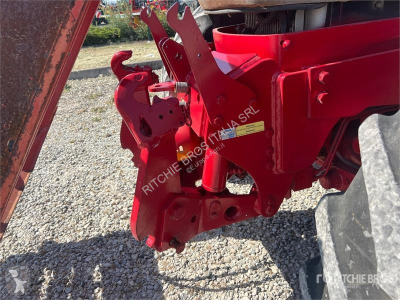 Tractor  MC135