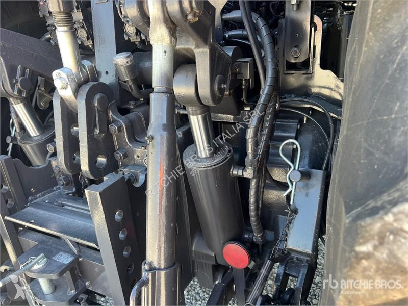 Tractor  X8.680 VT Drive