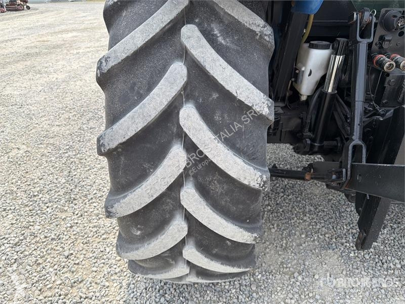 Tractor New Holland TL100A