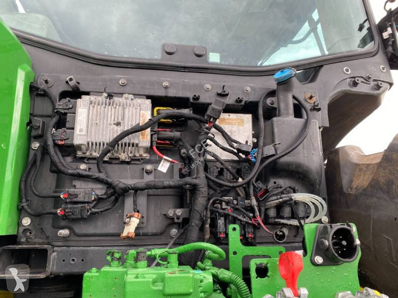 Lantbrukstraktor John Deere 7R330...