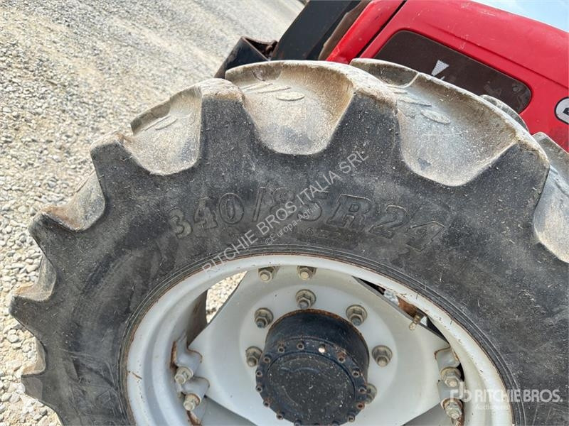 Сільськогосподарський трактор Massey Ferguson 4345