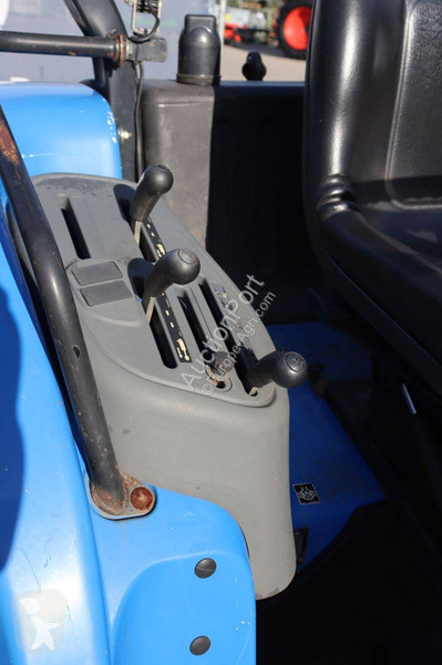 Zemědělský traktor New Holland TC40D