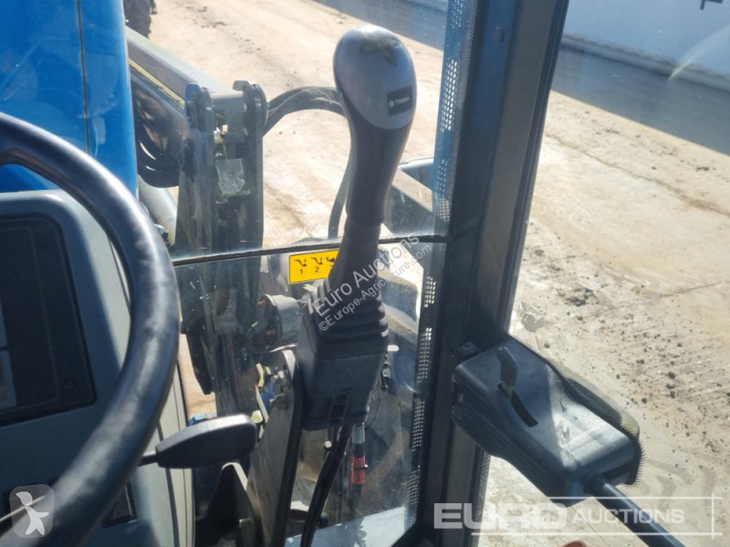 Tracteur agricole  CX85