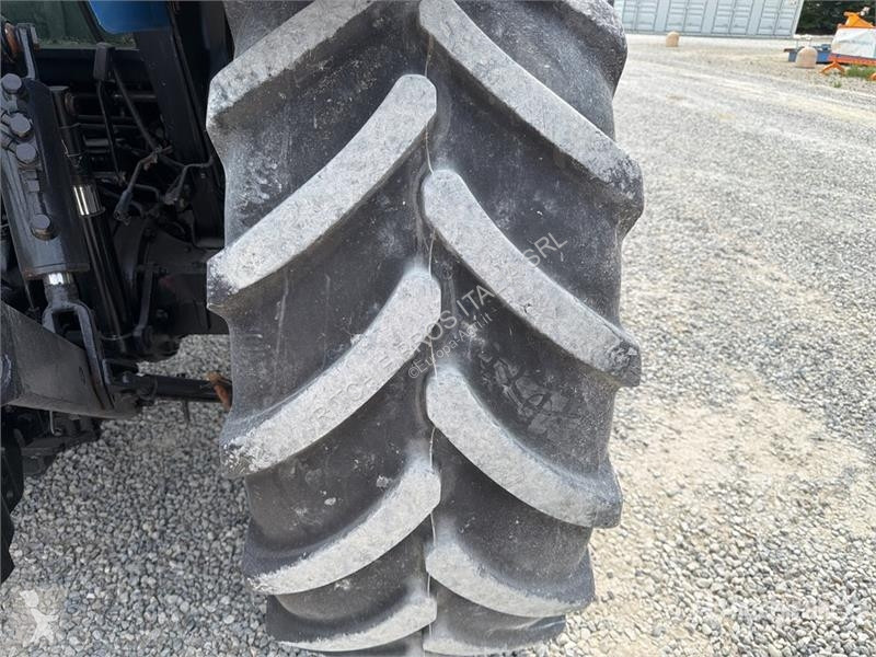 Tractor New Holland TL100A