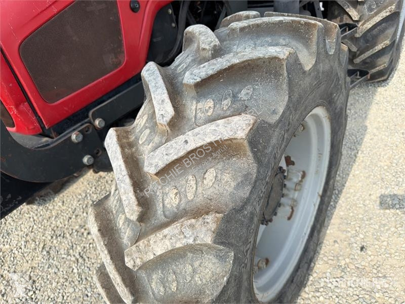 Сільськогосподарський трактор Massey Ferguson 4345