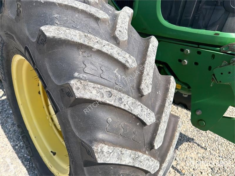 Tractor John Deere 6930 4WD Tractor