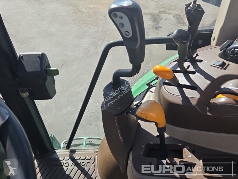 Tractor John Deere 5820