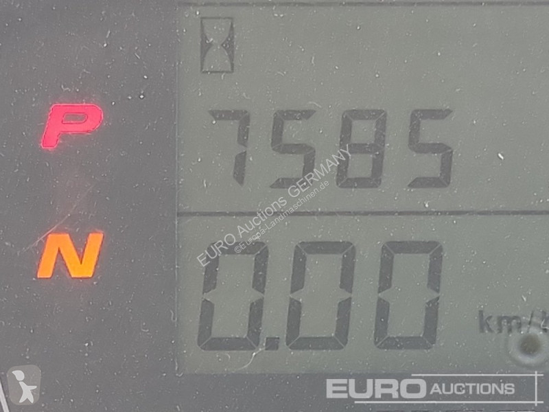 Tracteur agricole Claas Axion 830 CMATIC
