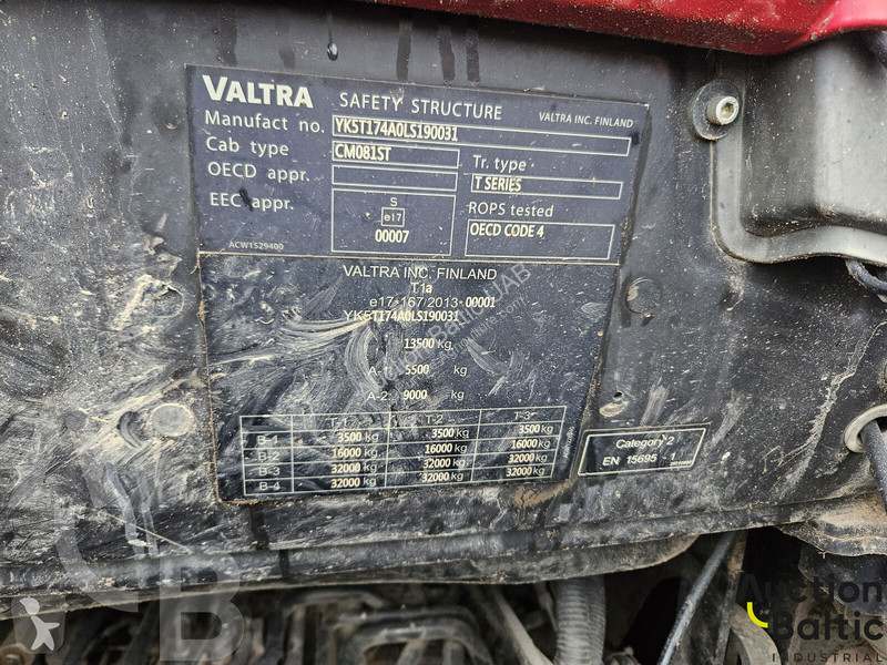 Tractor Valtra T 174 E