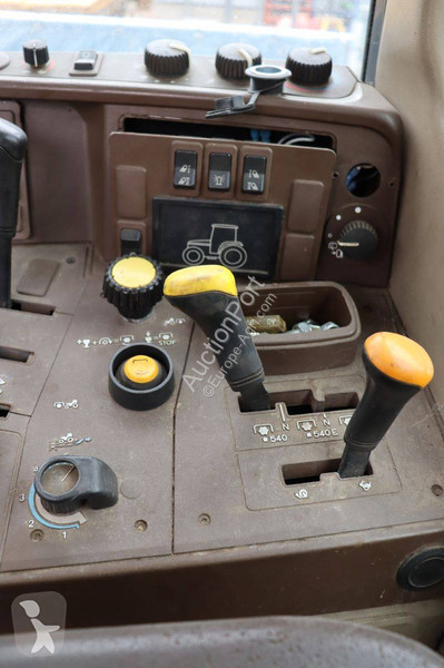 Tractor John Deere 6120