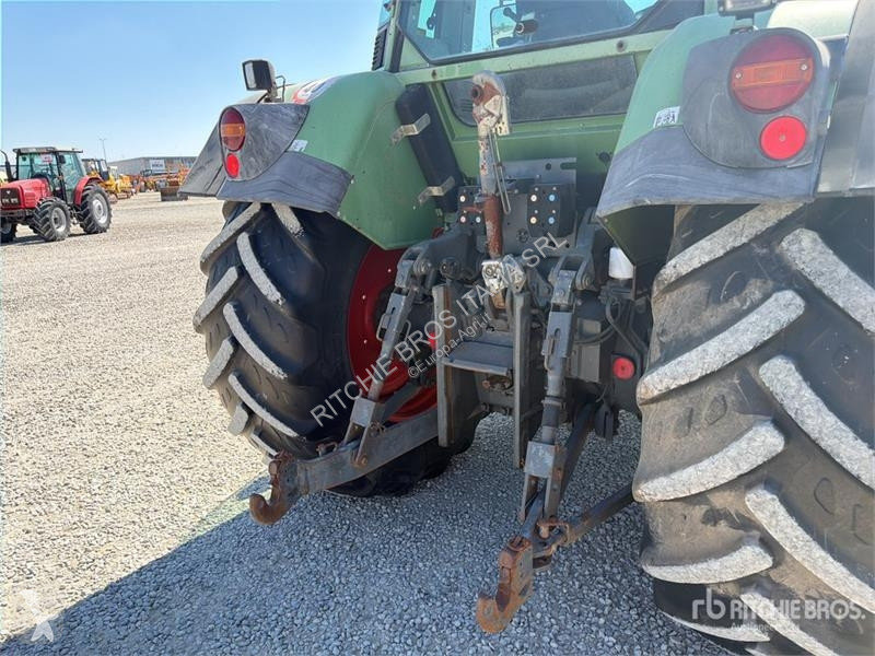 Сільськогосподарський трактор Fendt 716 Vario