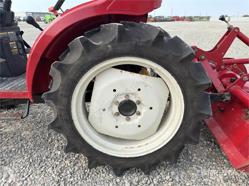 Tractor Mitsubishi MT 205 Mini 4WD Tractor