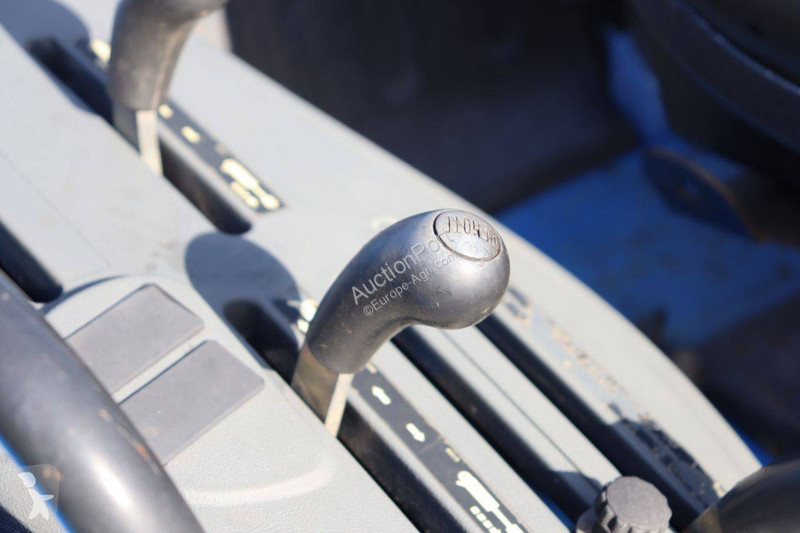 Zemědělský traktor New Holland TC40D
