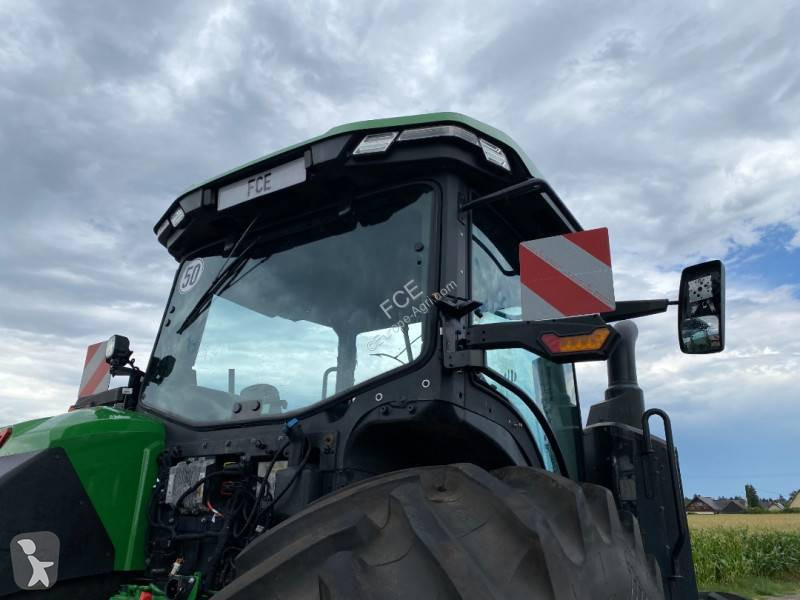 Lantbrukstraktor John Deere 7R330...