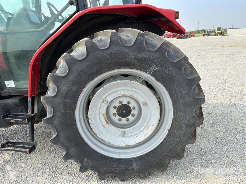 Сільськогосподарський трактор Massey Ferguson 4345