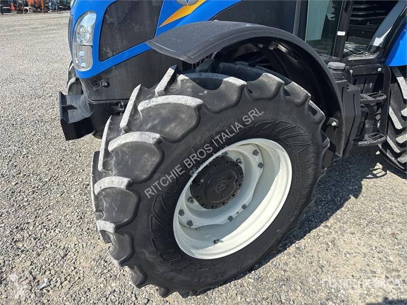 Tractor New Holland T5.95
