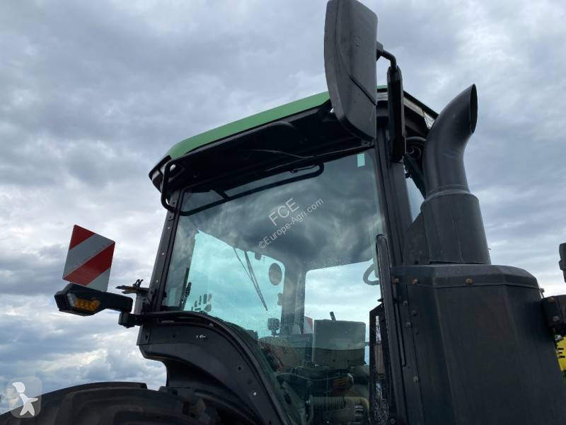Lantbrukstraktor John Deere 7R330...