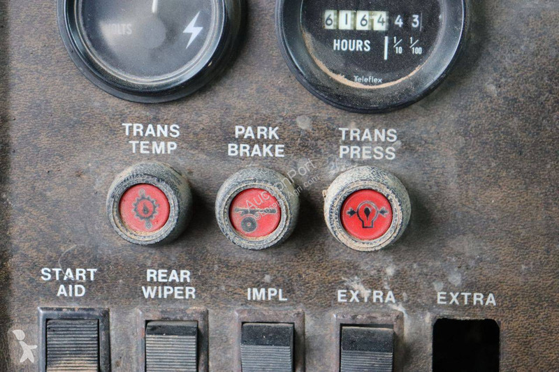 Zemědělský traktor  Bearcat PT225