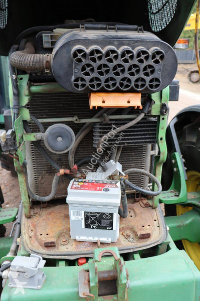 Tractor John Deere 6120