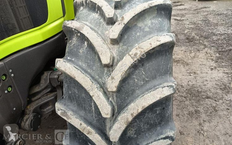 Lantbrukstraktor Claas