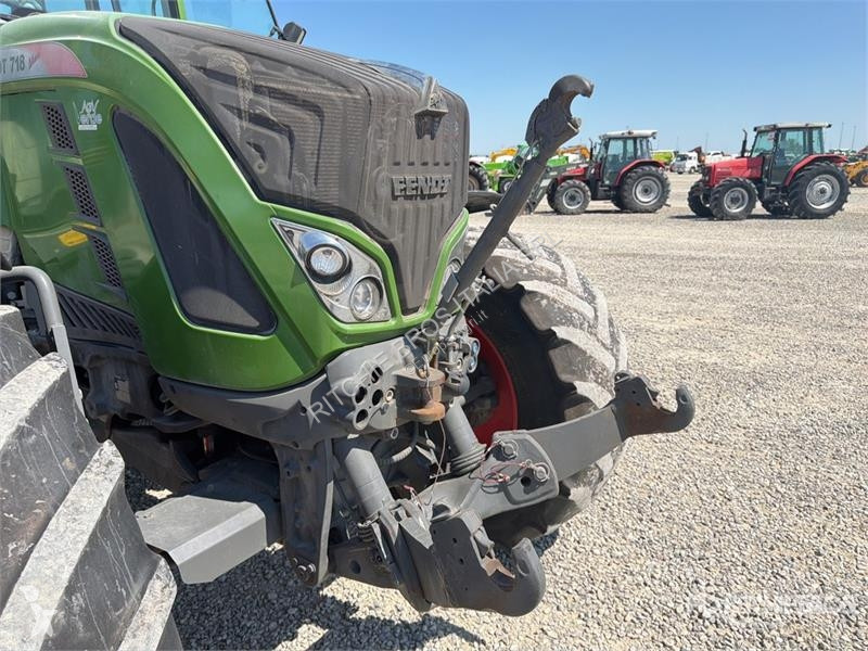 Сільськогосподарський трактор Fendt 718 Vario...