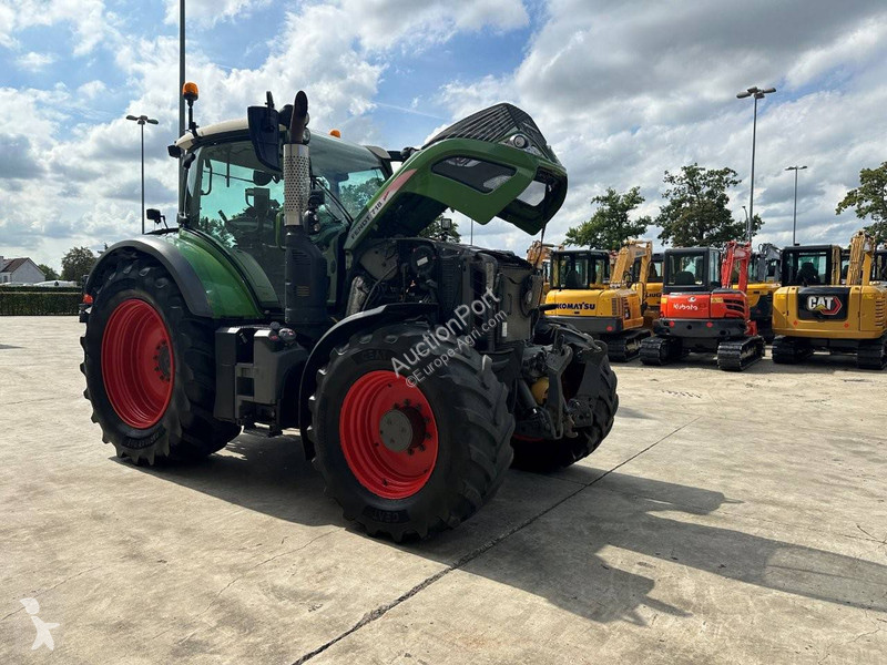 Tractor agrícola Fendt 718 Vario